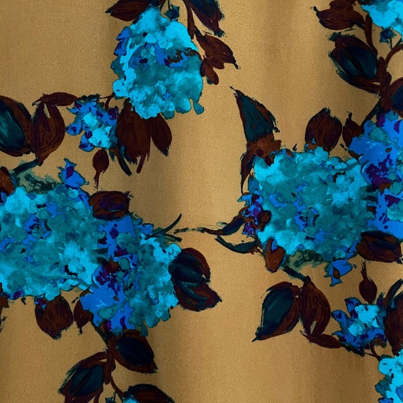 Gorgeous Smock Neck A Line Dress - Picture 3 of 8